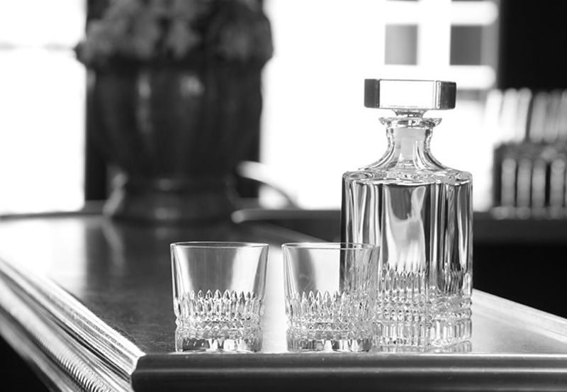 arnstadt-kristall-empire-glaeser-800x553